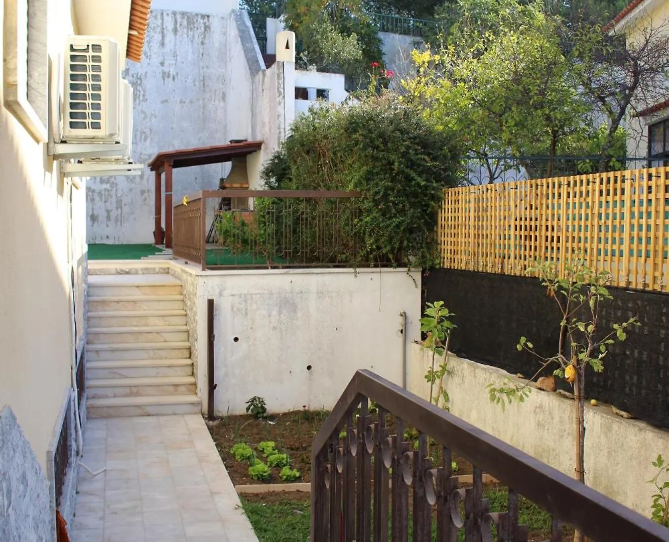 Kubata Hill Hostel Parede