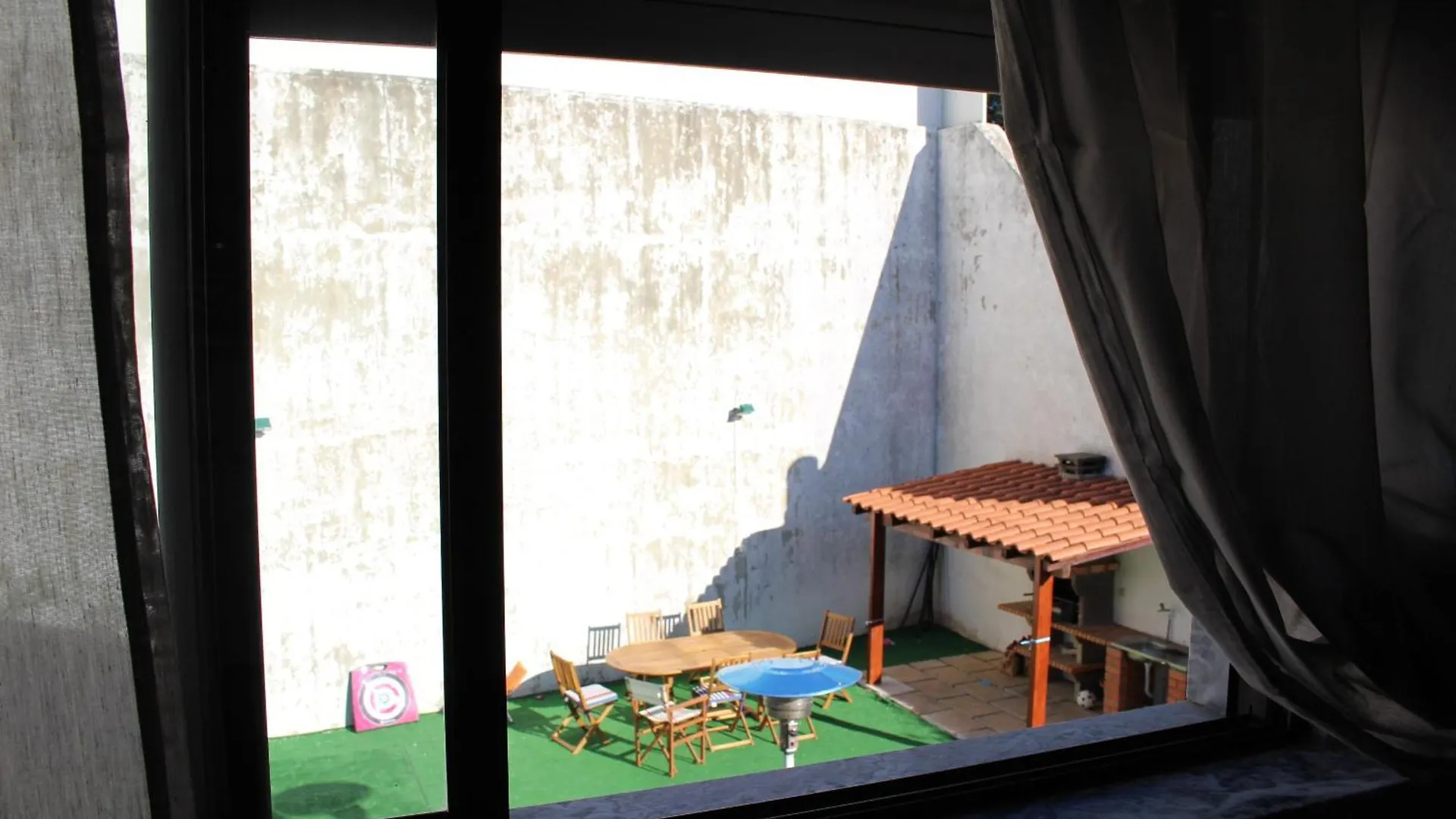 Kubata Hill Hostel Parede